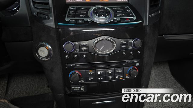 Infiniti FX 2009 — photo 16