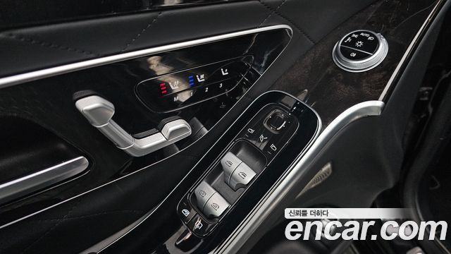 Mercedes-Benz S-Class 2021 — photo 24