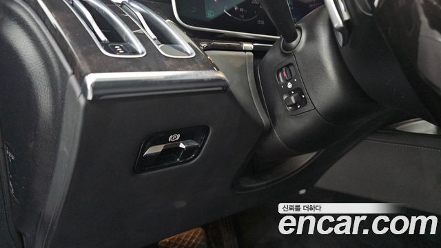 Mercedes-Benz S-Class 2021 — photo 25