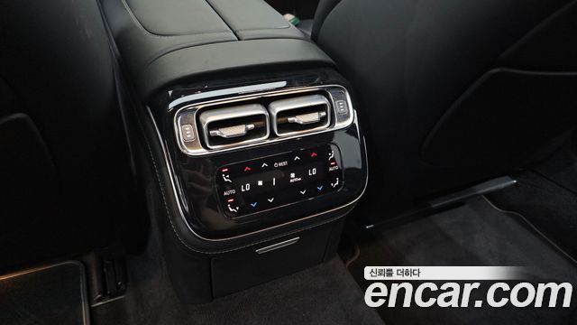 Mercedes-Benz S-Class 2021 — photo 31