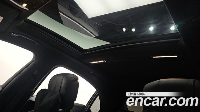 Mercedes-Benz S-Class 2021 — photo 32