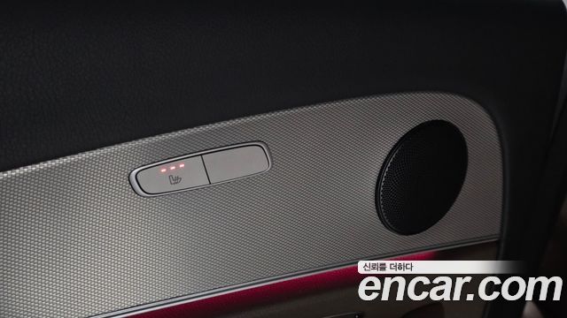 Mercedes-Benz E-Class 2019 — photo 24