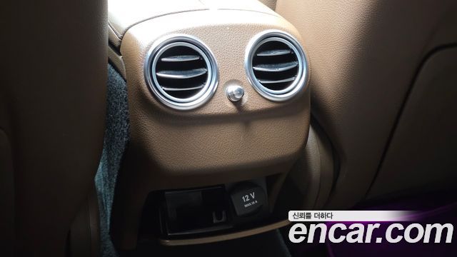 Mercedes-Benz E-Class 2019 — photo 26