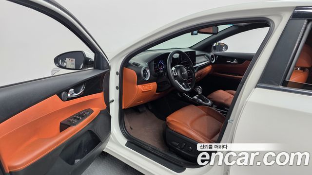 Kia K3 2022 — photo 10