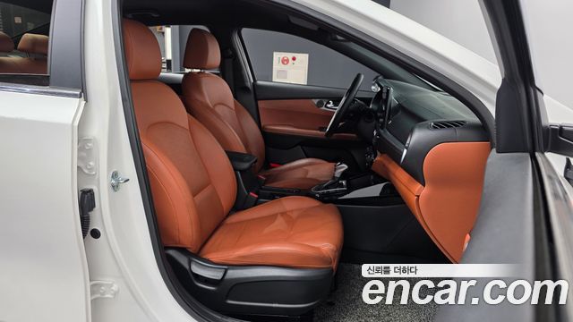 Kia K3 2022 — photo 11