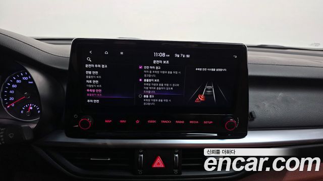 Kia K3 2022 — photo 16