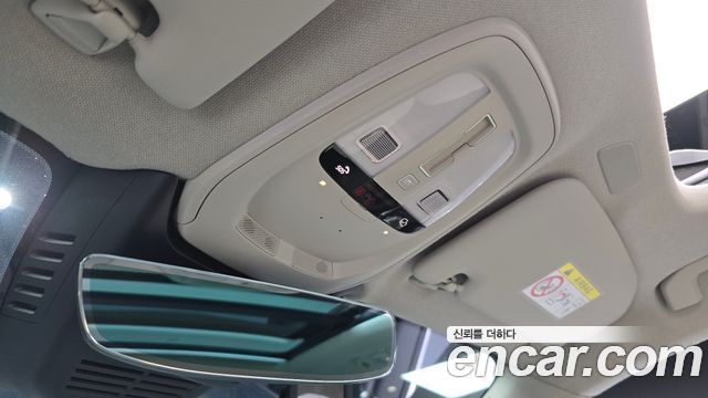 Volvo XC40 2023 — photo 26