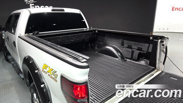 Ford F150 2011 — photo 18