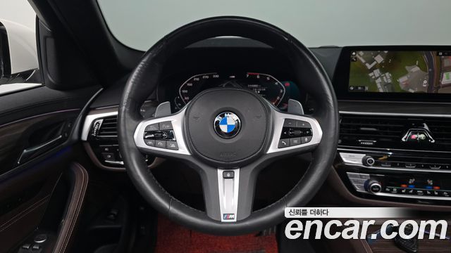BMW 5-Series 2020 — photo 19