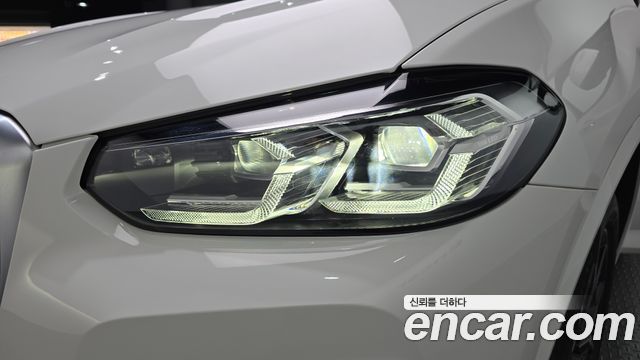 BMW X4 2023 — photo 8