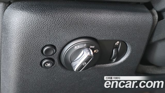 Mini Cooper 2023 — photo 21
