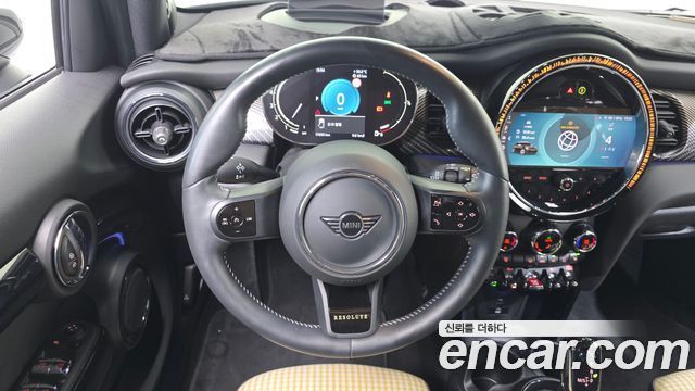 Mini Cooper 2023 — photo 22