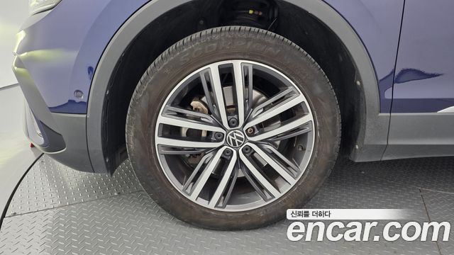 Volkswagen Tiguan 2023 — photo 5