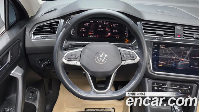 Volkswagen Tiguan 2023 — photo 19