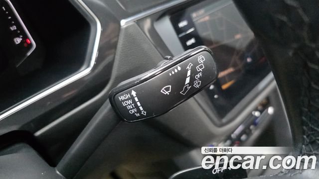 Volkswagen Tiguan 2023 — photo 27