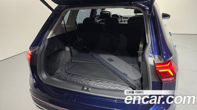 Volkswagen Tiguan 2023 — photo 34