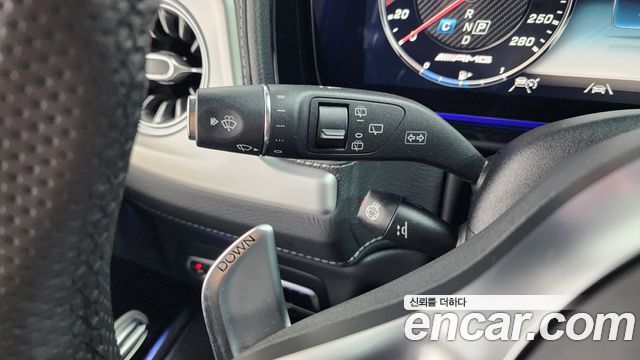 Mercedes-Benz G-Class 2021 — photo 27