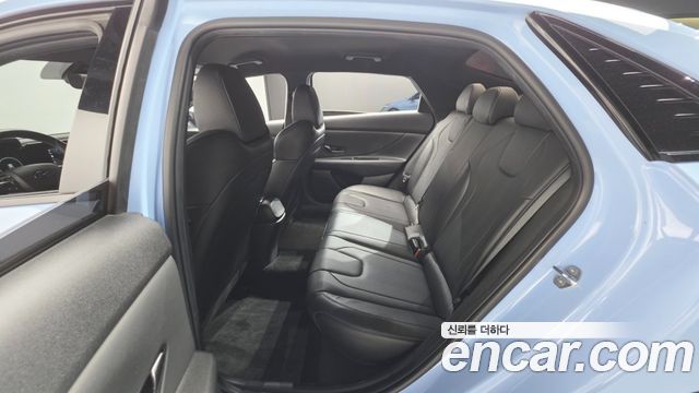 Hyundai AVANTE 2022 — photo 18