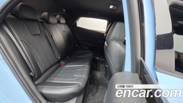 Hyundai AVANTE 2022 — photo 19