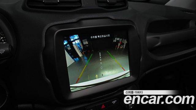 Jeep Renegade 2021 — photo 22