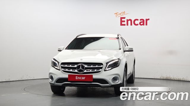 Mercedes-Benz GLA-Class 2019 — photo 3