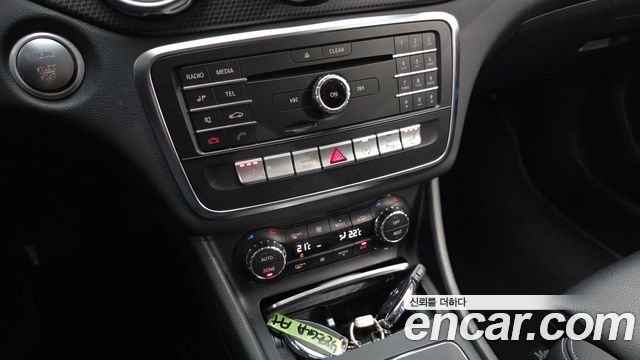 Mercedes-Benz GLA-Class 2019 — photo 23