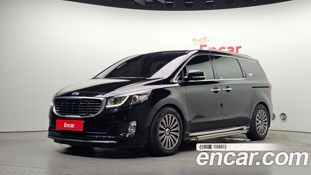 Kia Canival 2015 — photo 1