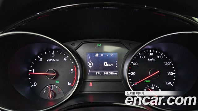Kia Canival 2015 — photo 8