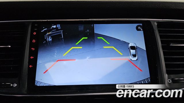Kia Canival 2015 — photo 16