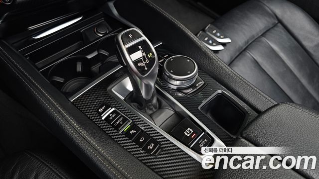 BMW X6 2018 — photo 9