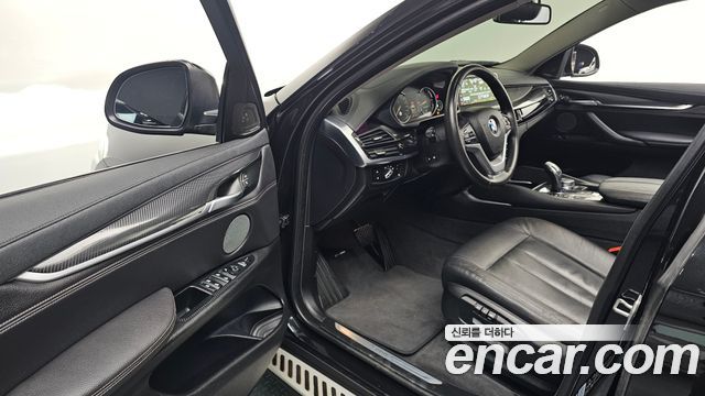 BMW X6 2018 — photo 10
