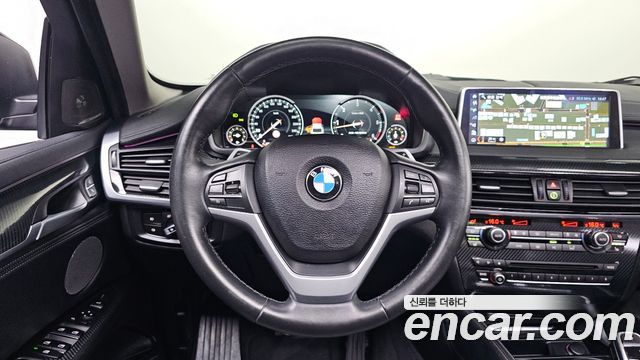 BMW X6 2018 — photo 12