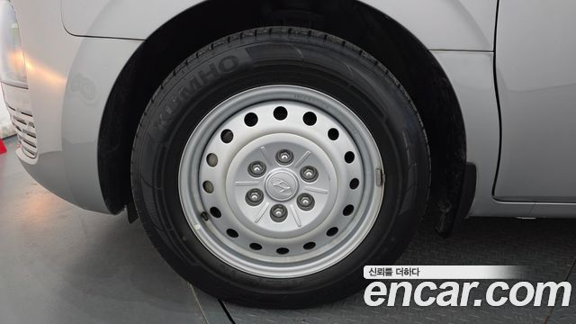 Hyundai Staria 2022 — photo 5