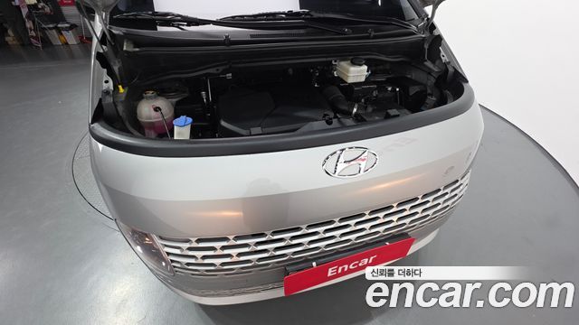 Hyundai Staria 2022 — photo 6