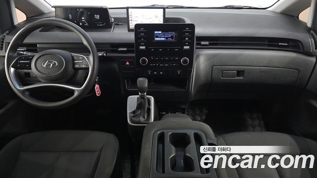 Hyundai Staria 2022 — photo 7