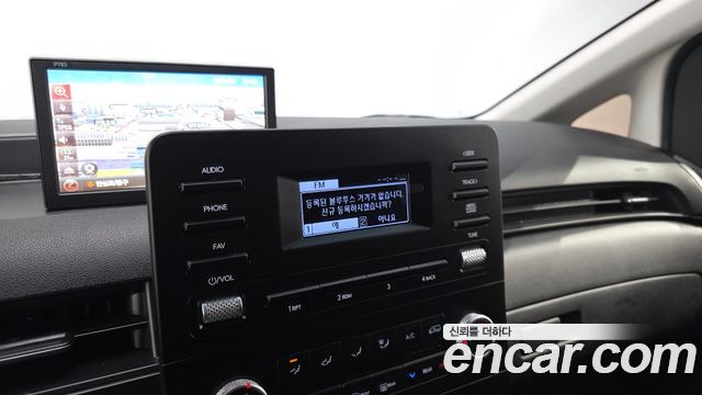 Hyundai Staria 2022 — photo 17