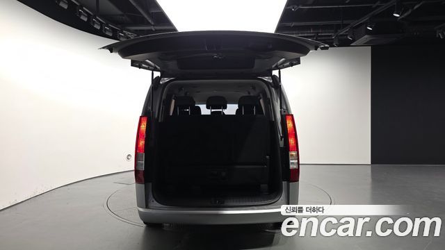 Hyundai Staria 2022 — photo 20