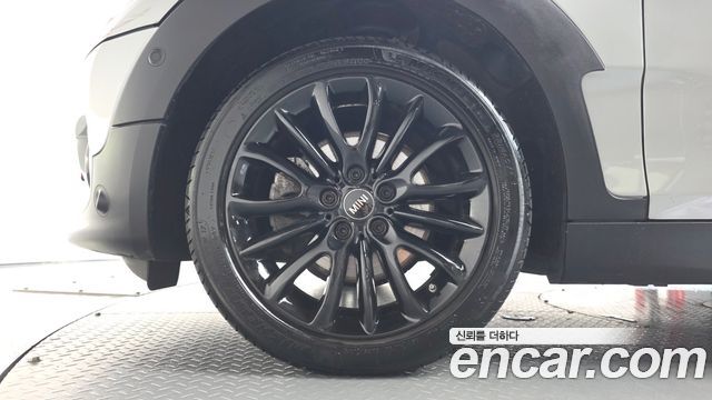 Mini Clubman 2024 — photo 5