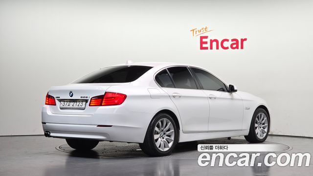 BMW 5-Series 2013 — photo 2