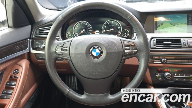 BMW 5-Series 2013 — photo 13