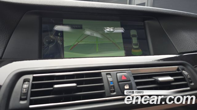 BMW 5-Series 2013 — photo 16
