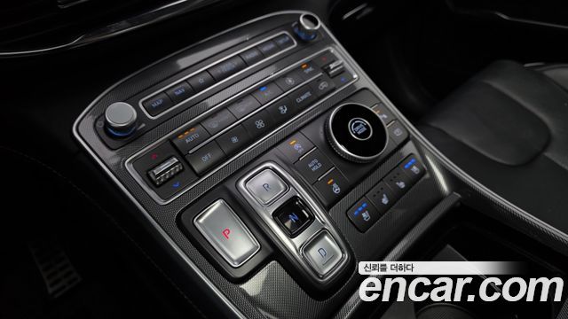 Hyundai Santafe 2021 — photo 12