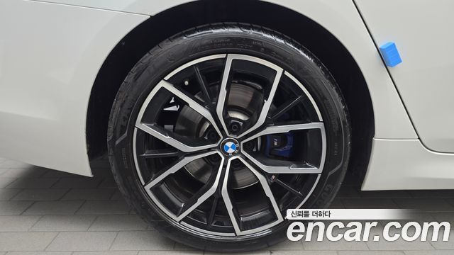 BMW 5-Series 2017 — photo 5