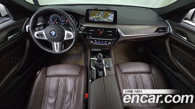 BMW 5-Series 2017 — photo 7