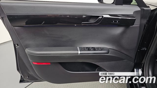 Hyundai Grandeur 2023 — photo 14