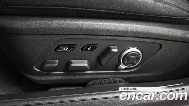 Hyundai Grandeur 2023 — photo 32
