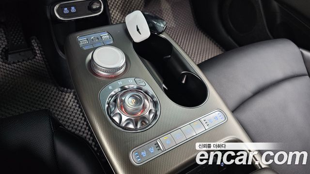 Genesis GV60 2022 — photo 12