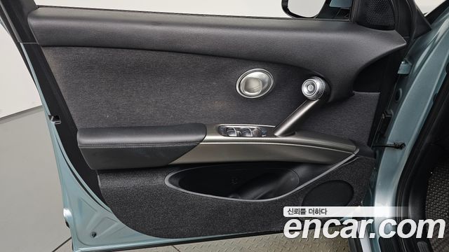Genesis GV60 2022 — photo 14