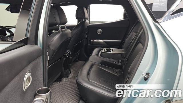 Genesis GV60 2022 — photo 16