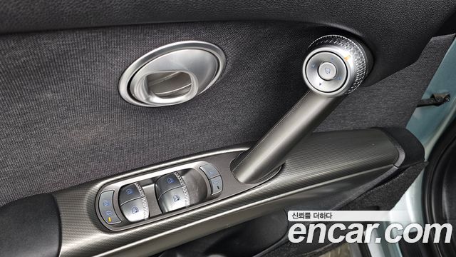 Genesis GV60 2022 — photo 27